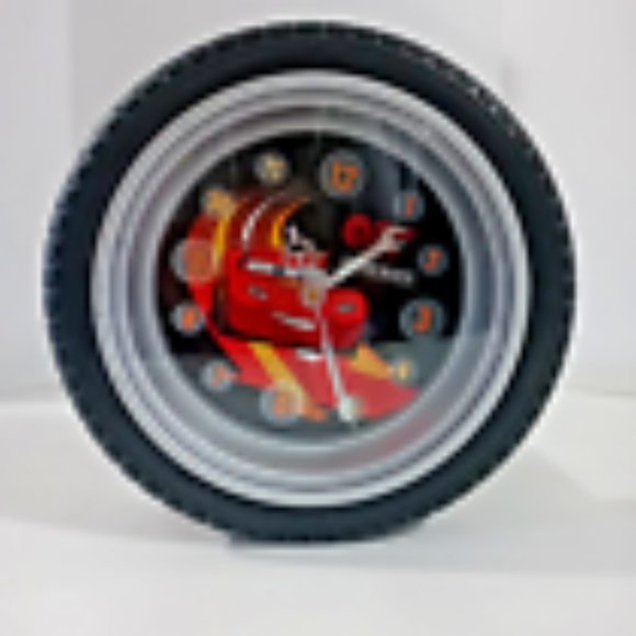 Rare Lightning McQueen CARS Disney Pixar 10" Tire Shaped Wall Clock Preowned - Picture 9 of 10